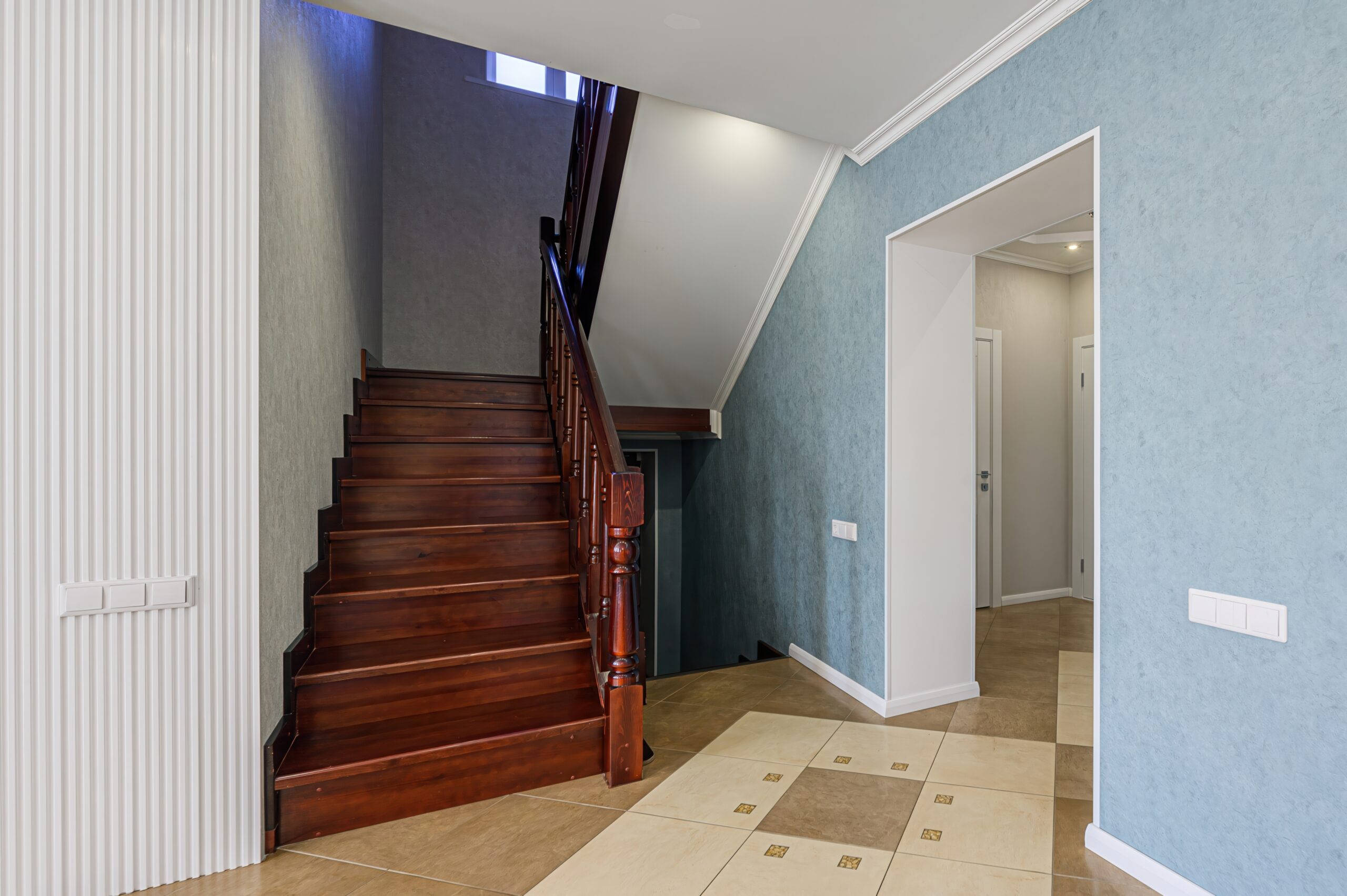 Interior,Shot,Showcasing,A,Staircase,With,Wooden,Steps,And,A